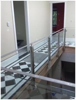 Stainless steel Railing With Glass
